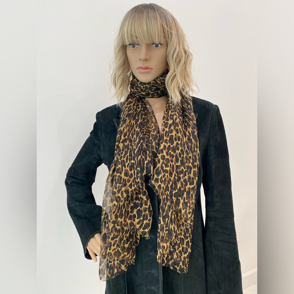 Beautiful 100% Silk Leopard Print Scarf